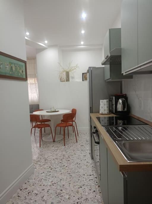 Apartamento La Casa Di Madhu Catania Exterior foto
