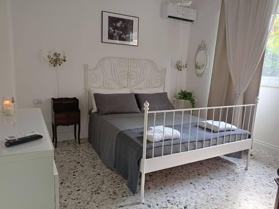 Apartamento La Casa Di Madhu Catania Exterior foto