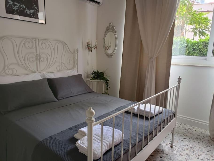 Apartamento La Casa Di Madhu Catania Exterior foto